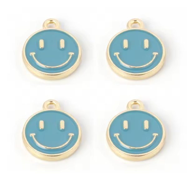 Dije de carita feliz esmaltado en zamak, disponible en varios colores para bisutería personalizada